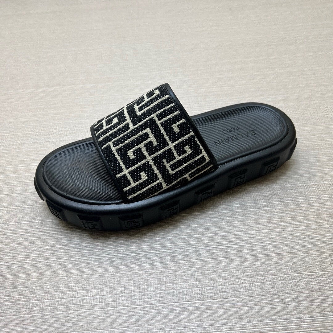 54A21Z Popular slippers
