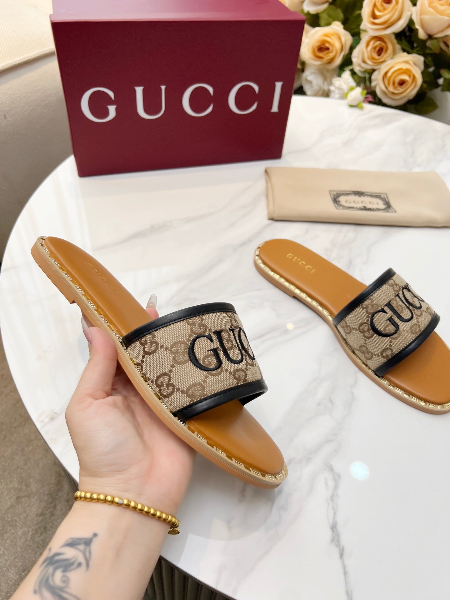 255QB29Z Popular Slippers