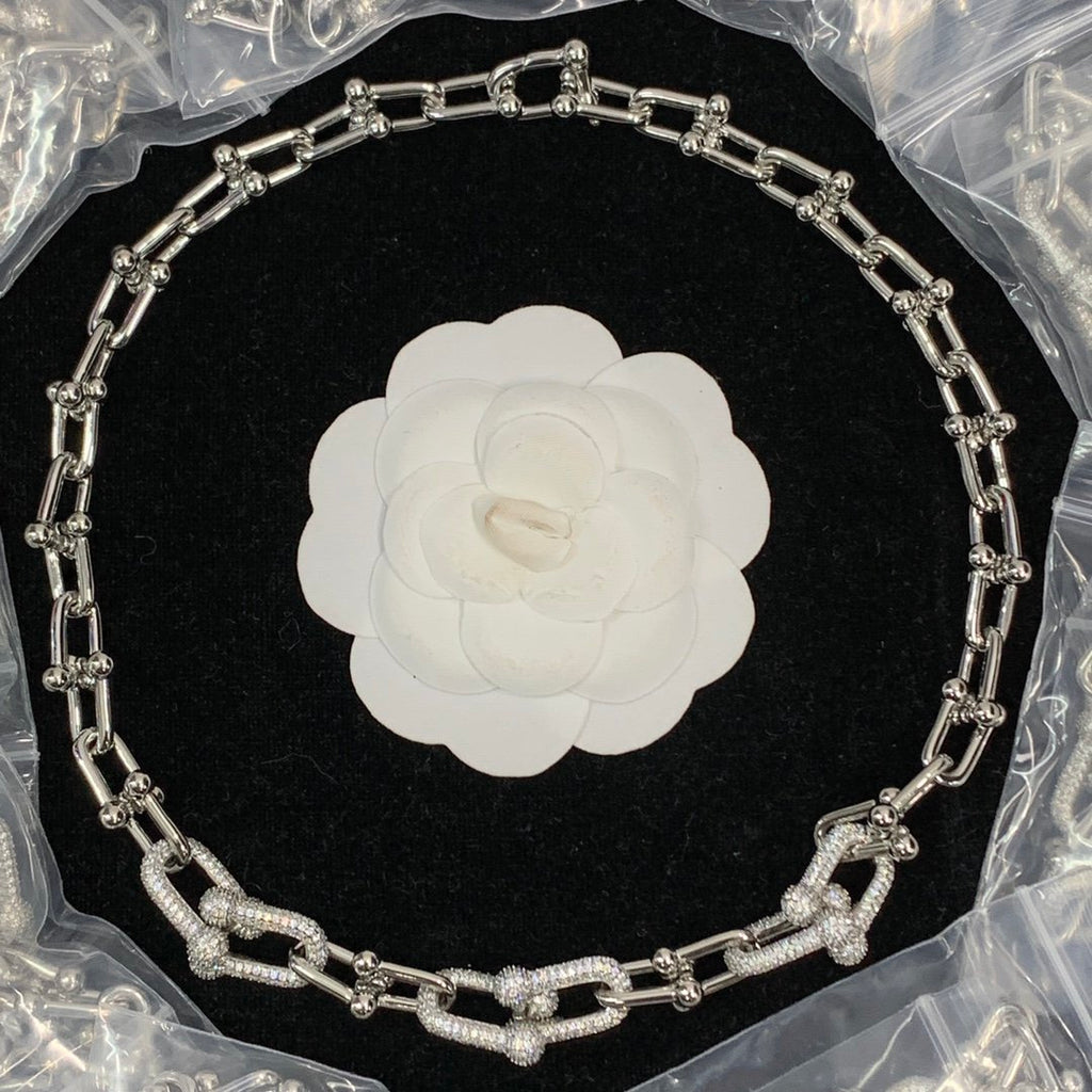 8XT32X  Popular   Earring Bracelets Necklaces