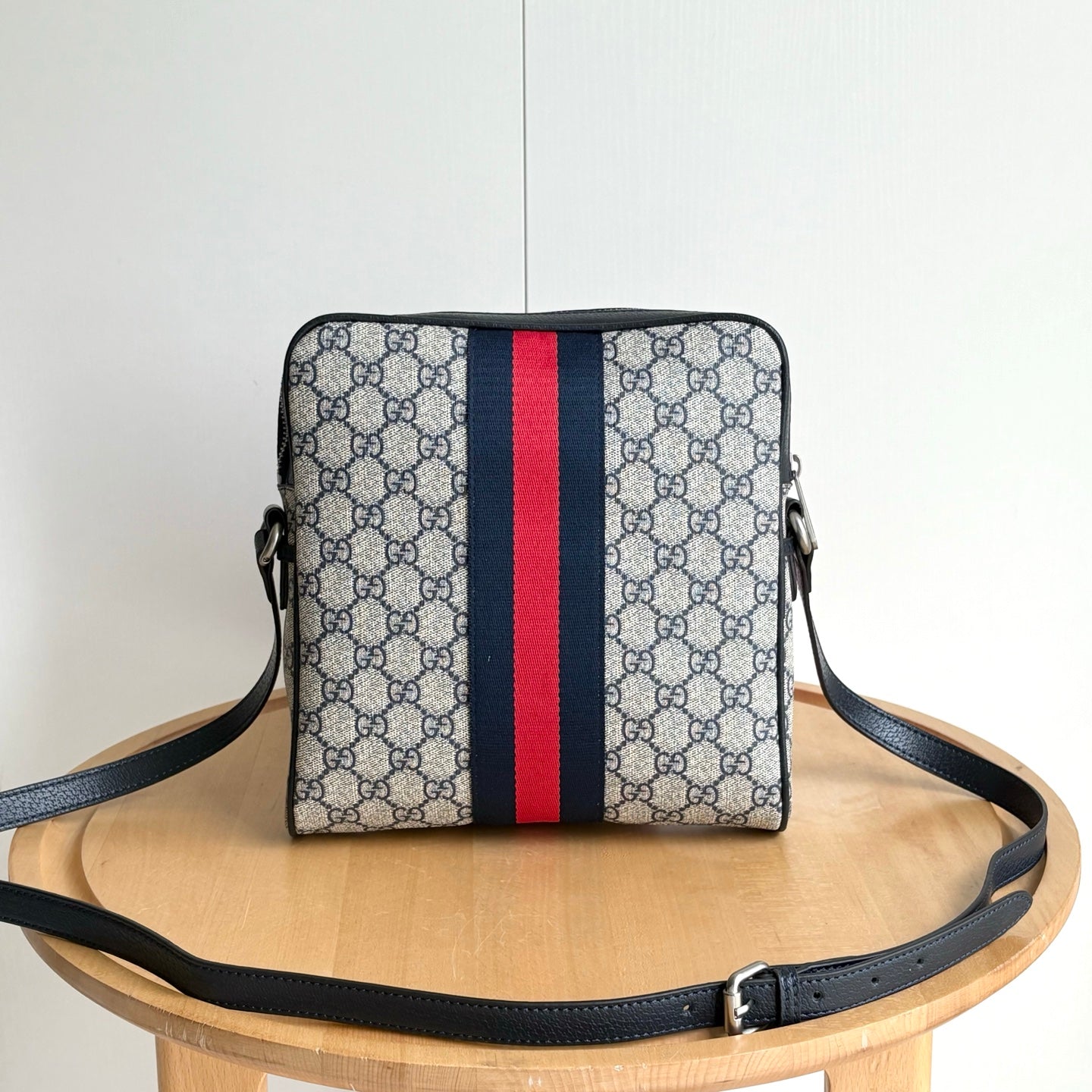 15RB43B  Popular bag