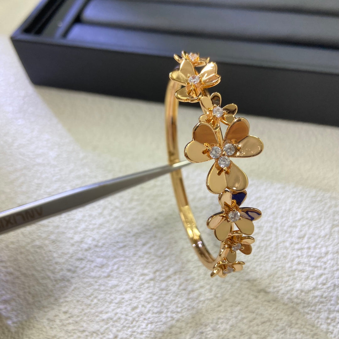 15QVC27K  Popular Bracelets