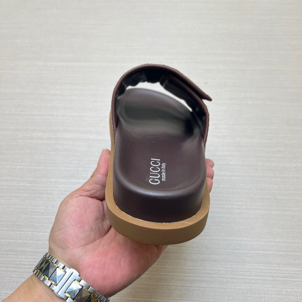5WB240Z Popular Slippers