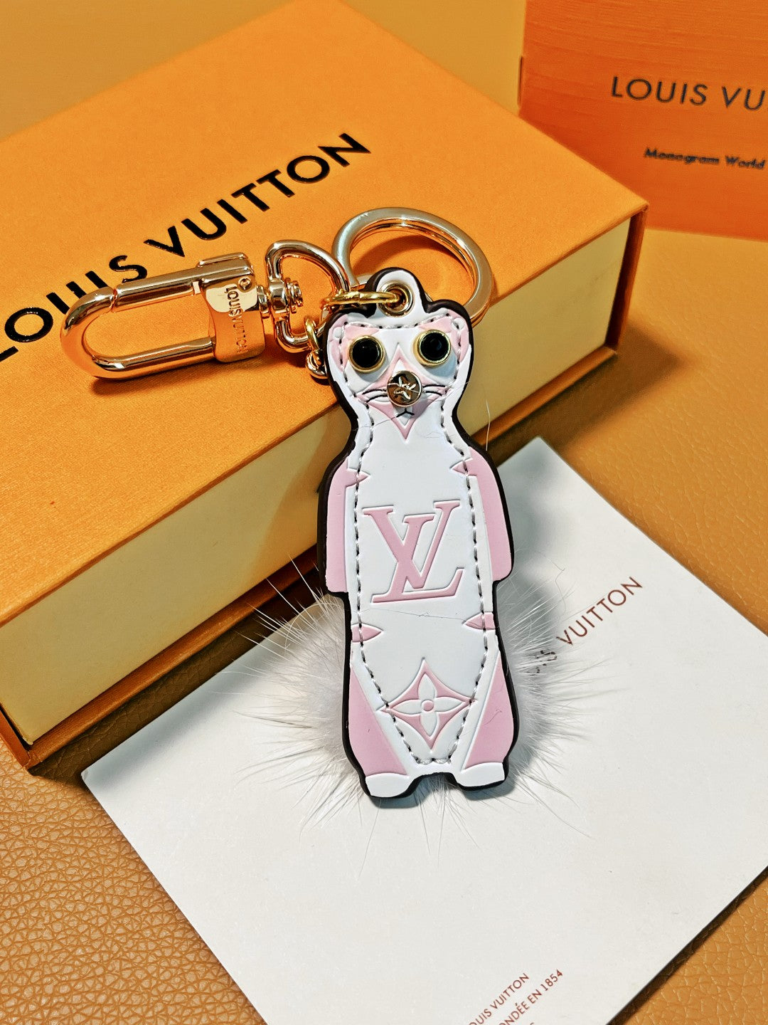 35RE18A Popular bag 's charms accessories