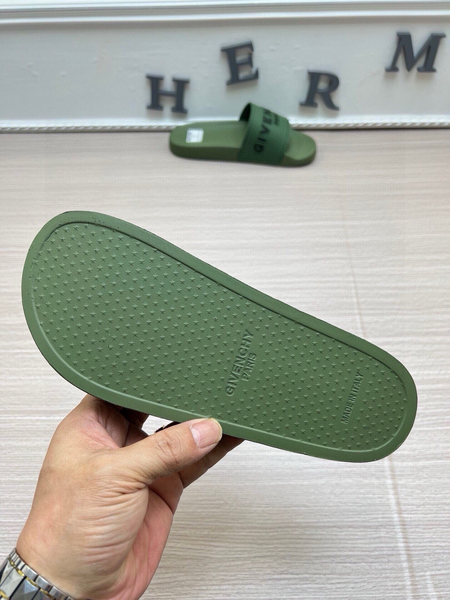535ZGV263Z Popular Slippers