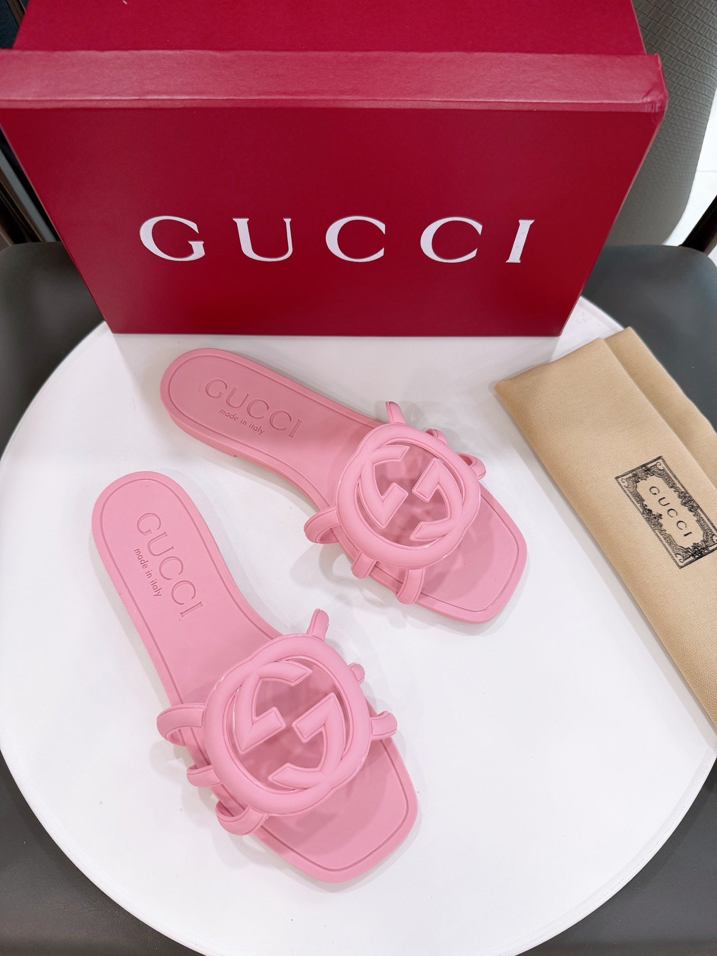 Z2X66B61  Popular high-quality slippers