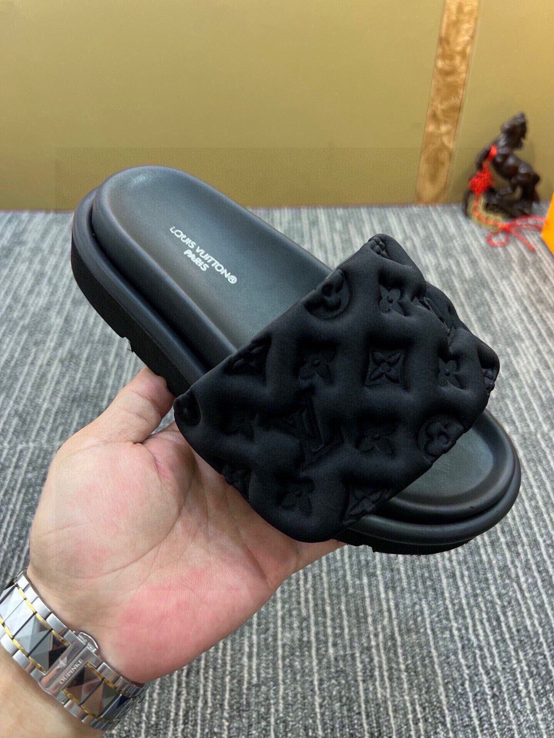 5QE13Z Popular Slippers