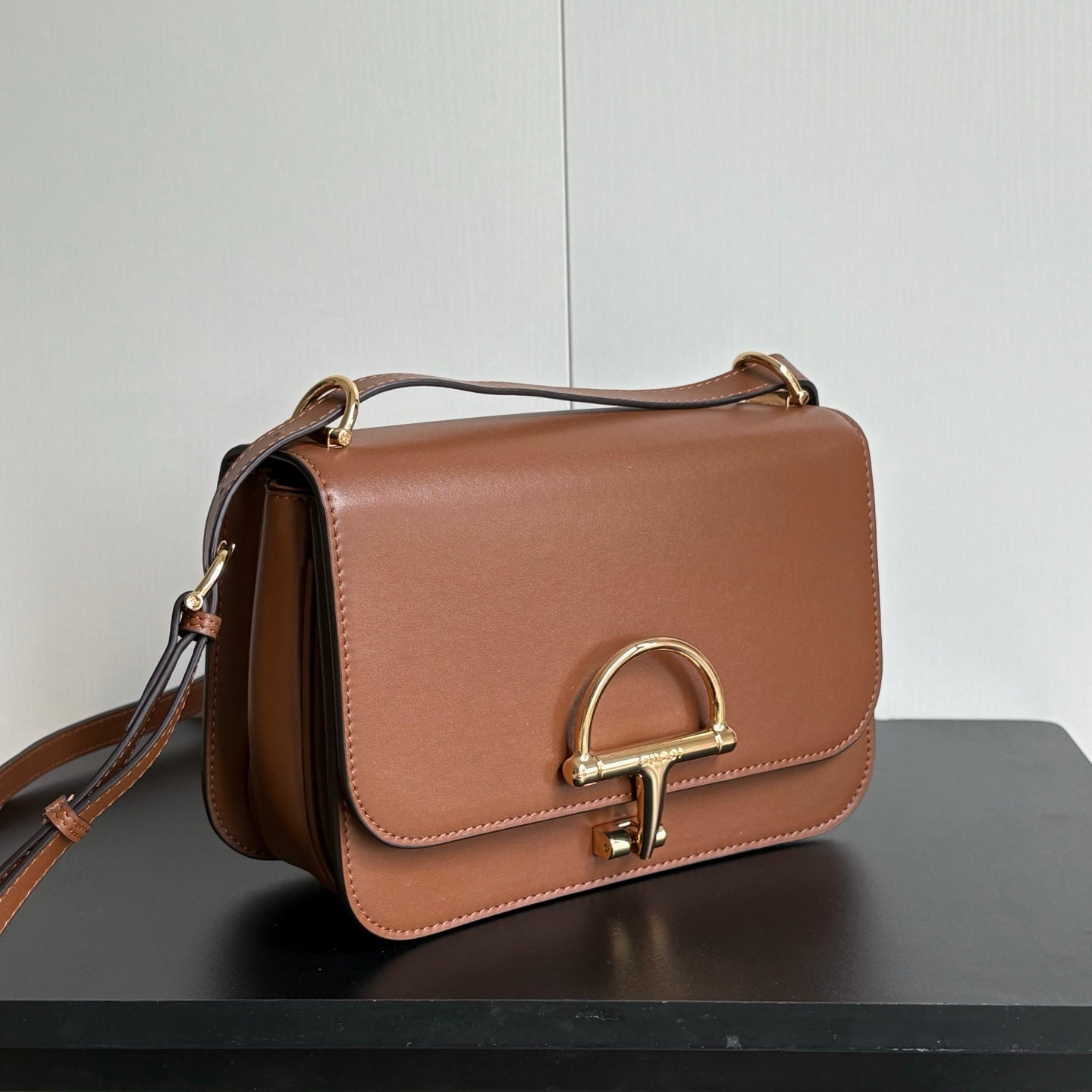 136PB110B Popular leather bag