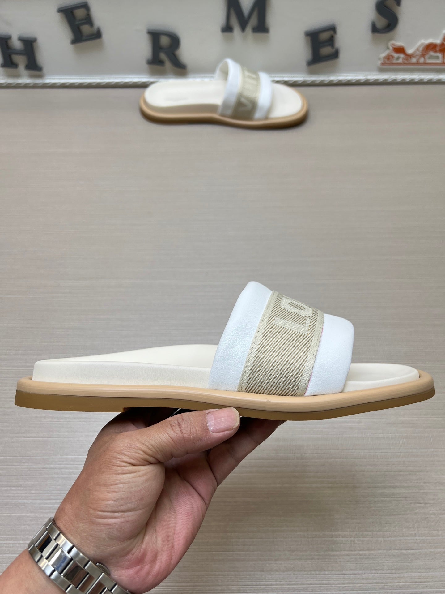 535ZE298Z Popular Slippers