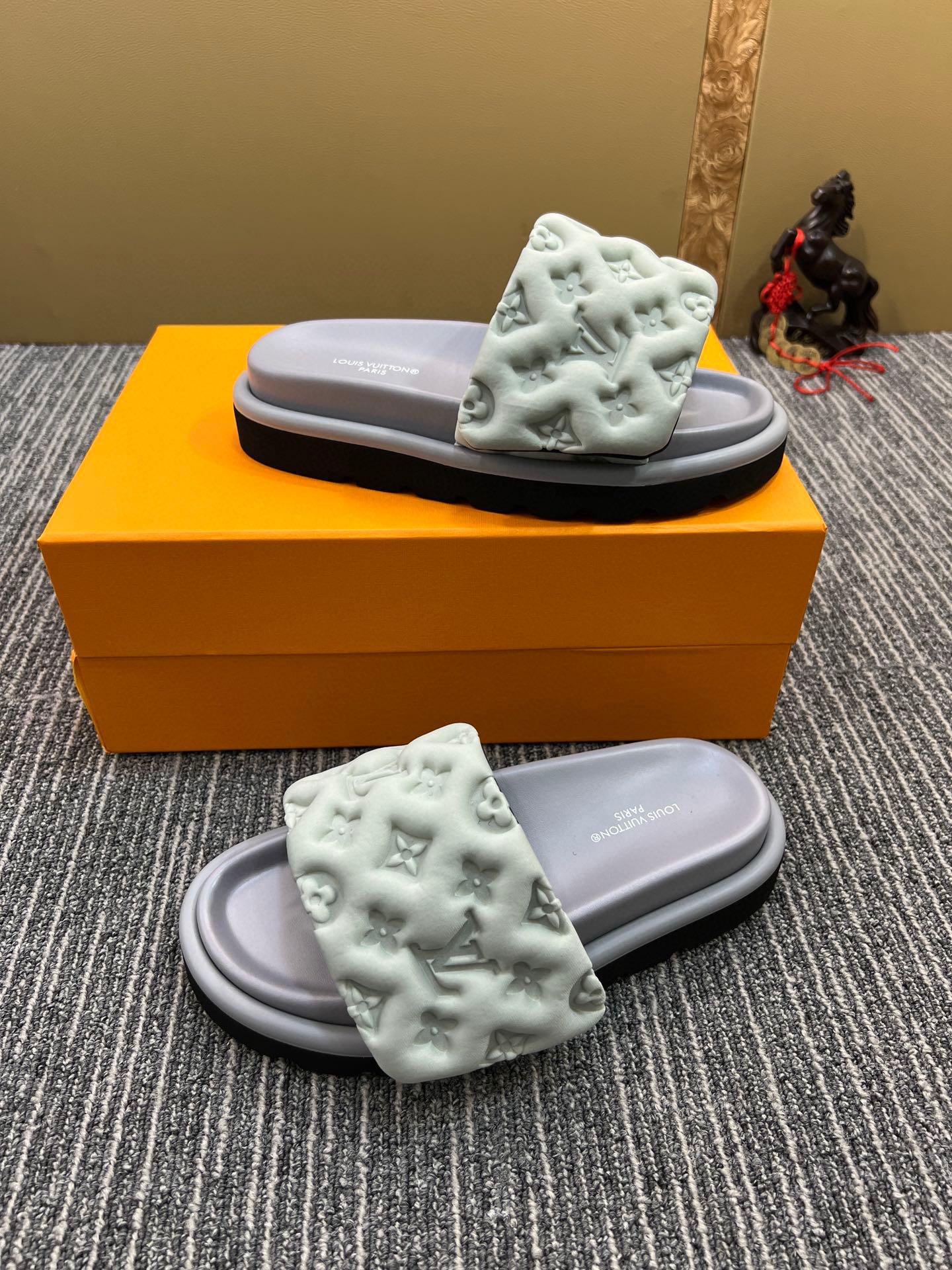 5XE119Z Popular leather quality Slippers