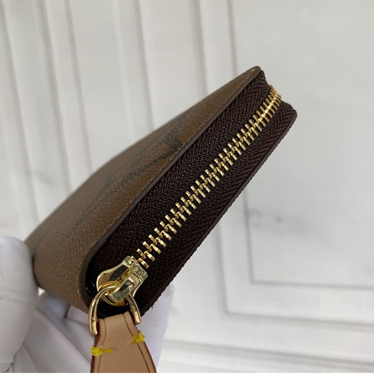 AE40B Popular   leather wallets