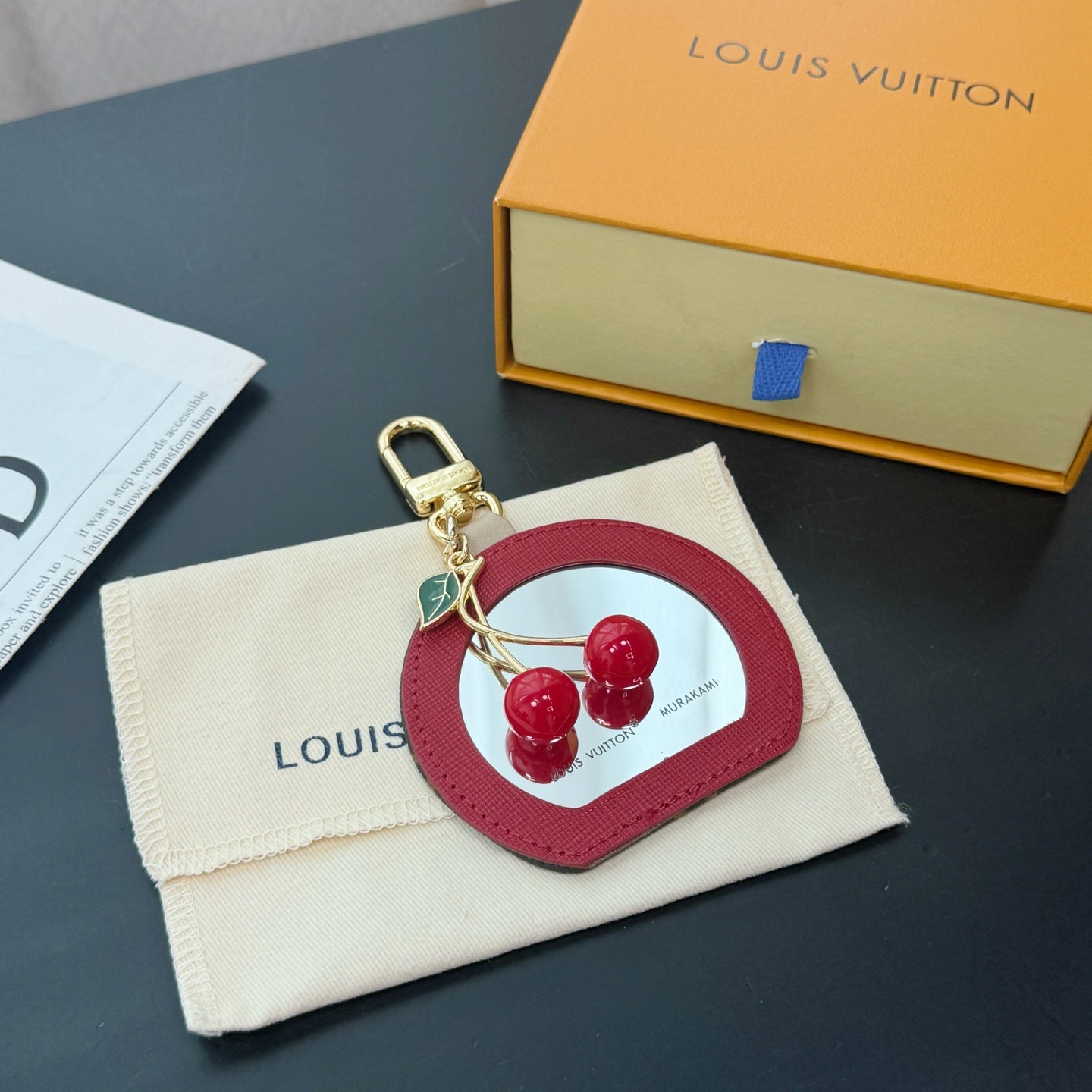 35ZE100A Popular bag 's charms accessories