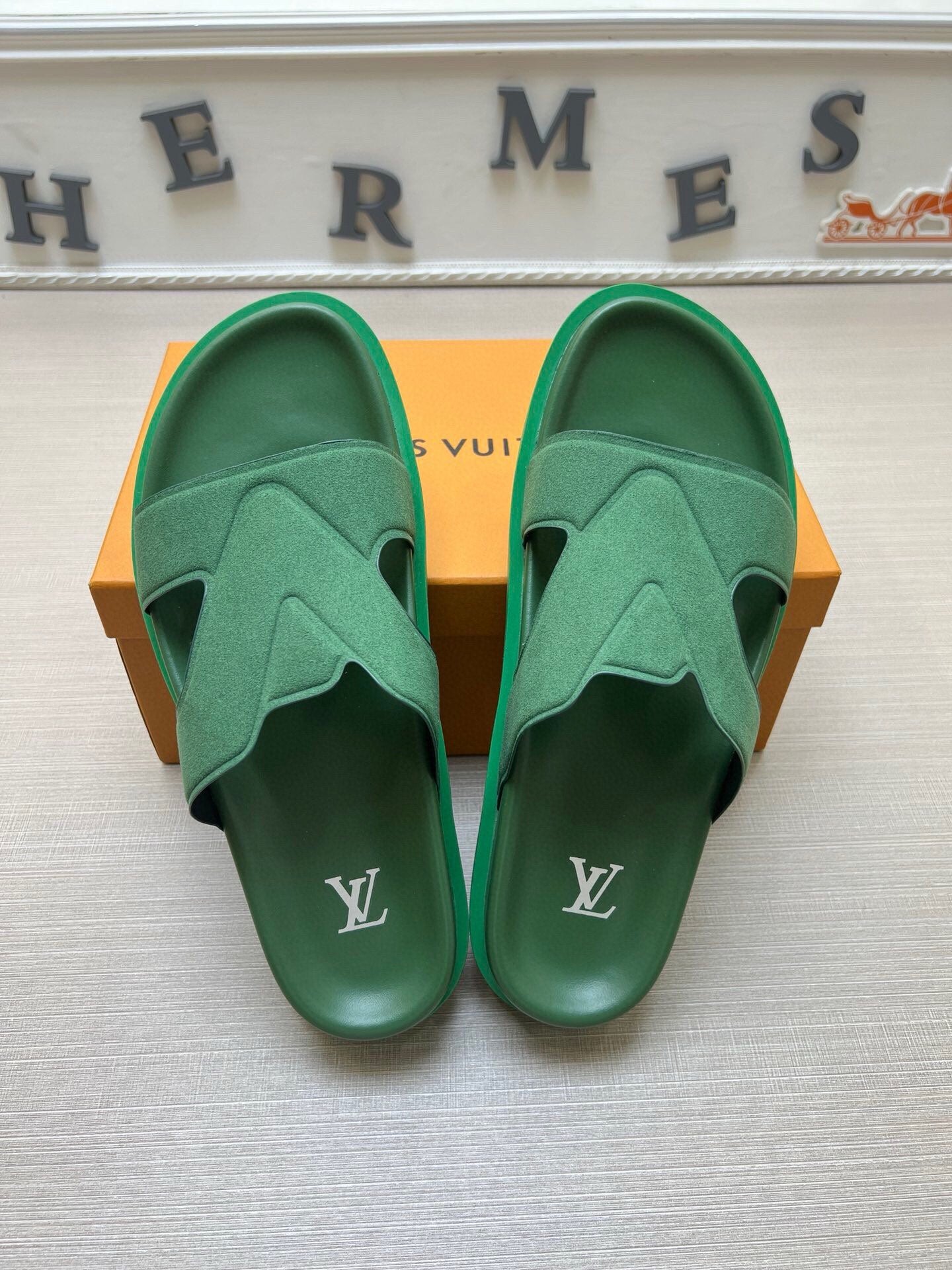 5LE229Z Popular Slippers