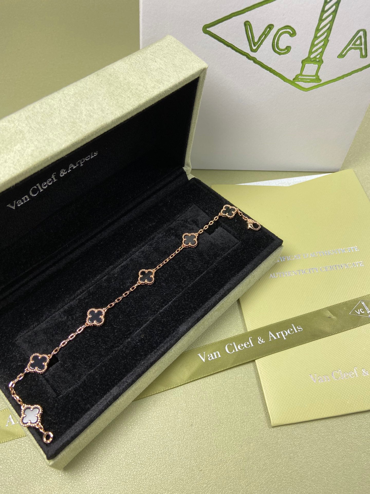 5XVA183K  Popular bracelets 6 flowers mini size 0.9cm flower