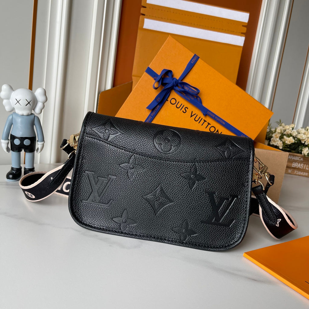 136PE38B Popular leather bag