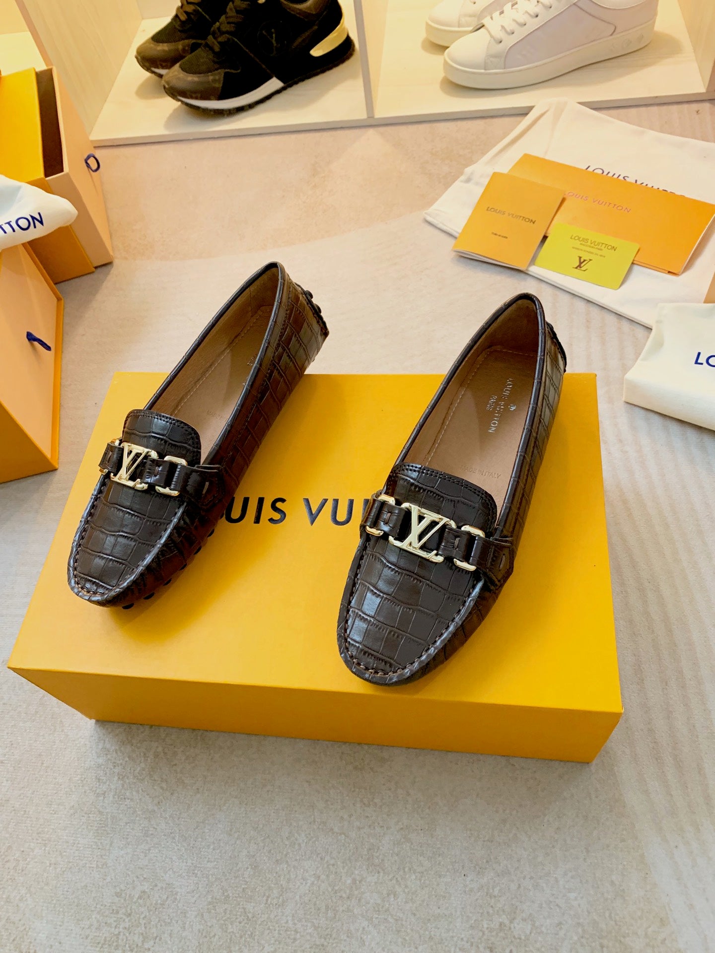 295QE98Z Popular high-quality leather shoes