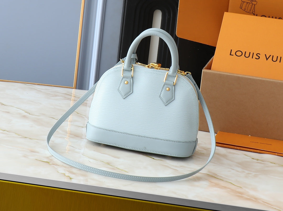 146PE103B Popular leather bag