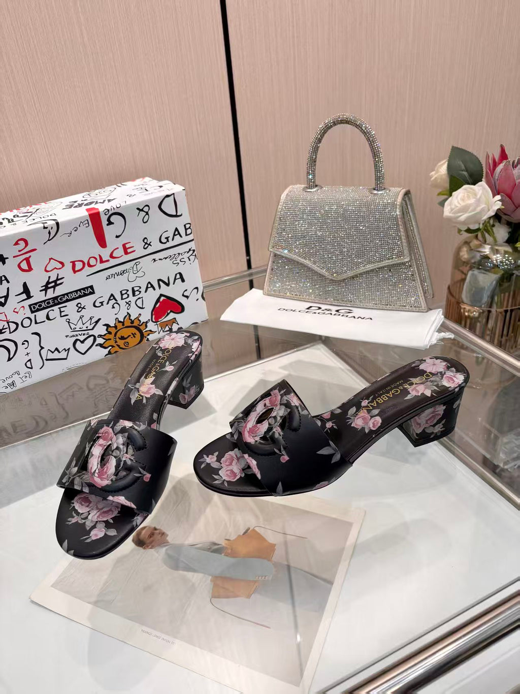 Z2X66A43 Popular high-quality leather slippers