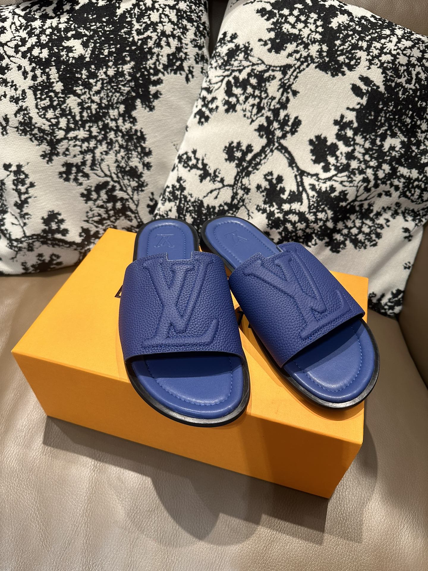 285ZE25Z  Popular leather Shoes