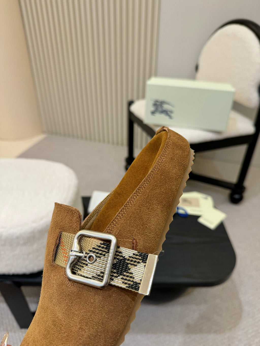 2105QR242Z Popular high-quality  Shoes