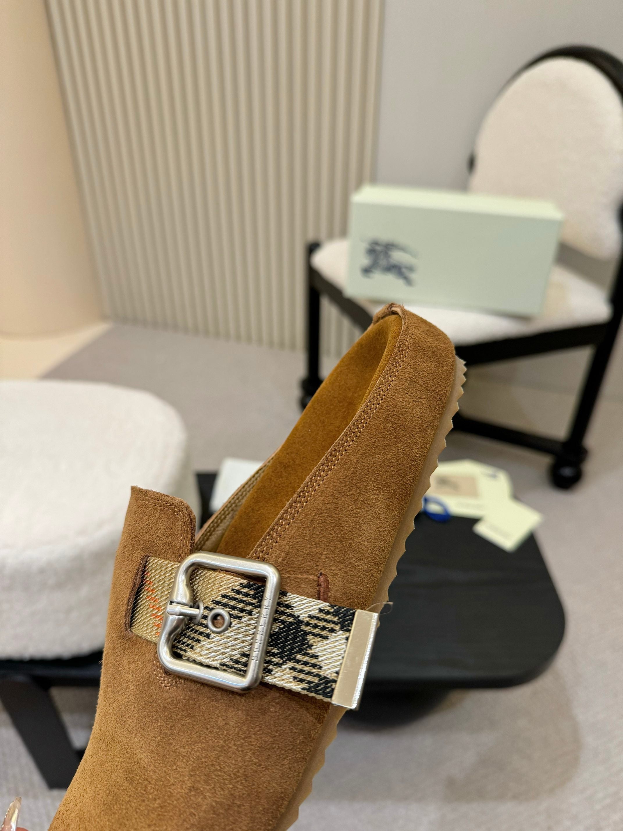 2105QR242Z Popular high-quality  Shoes