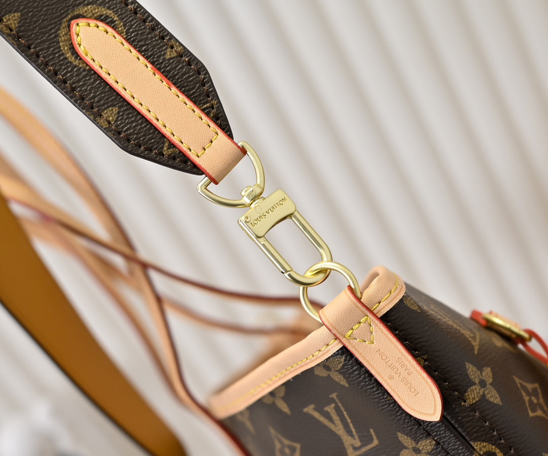1WE77B Popular   leather bag