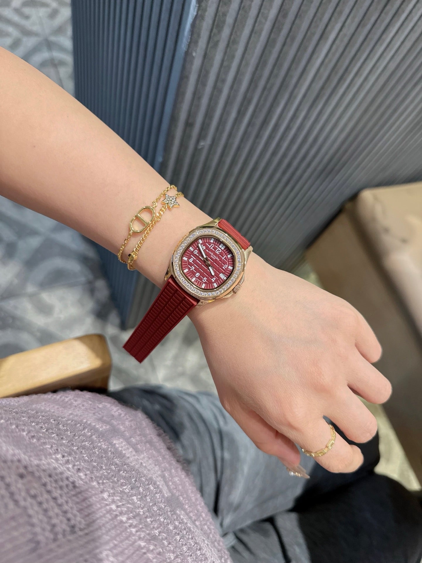 136NA5L  Popular Watches