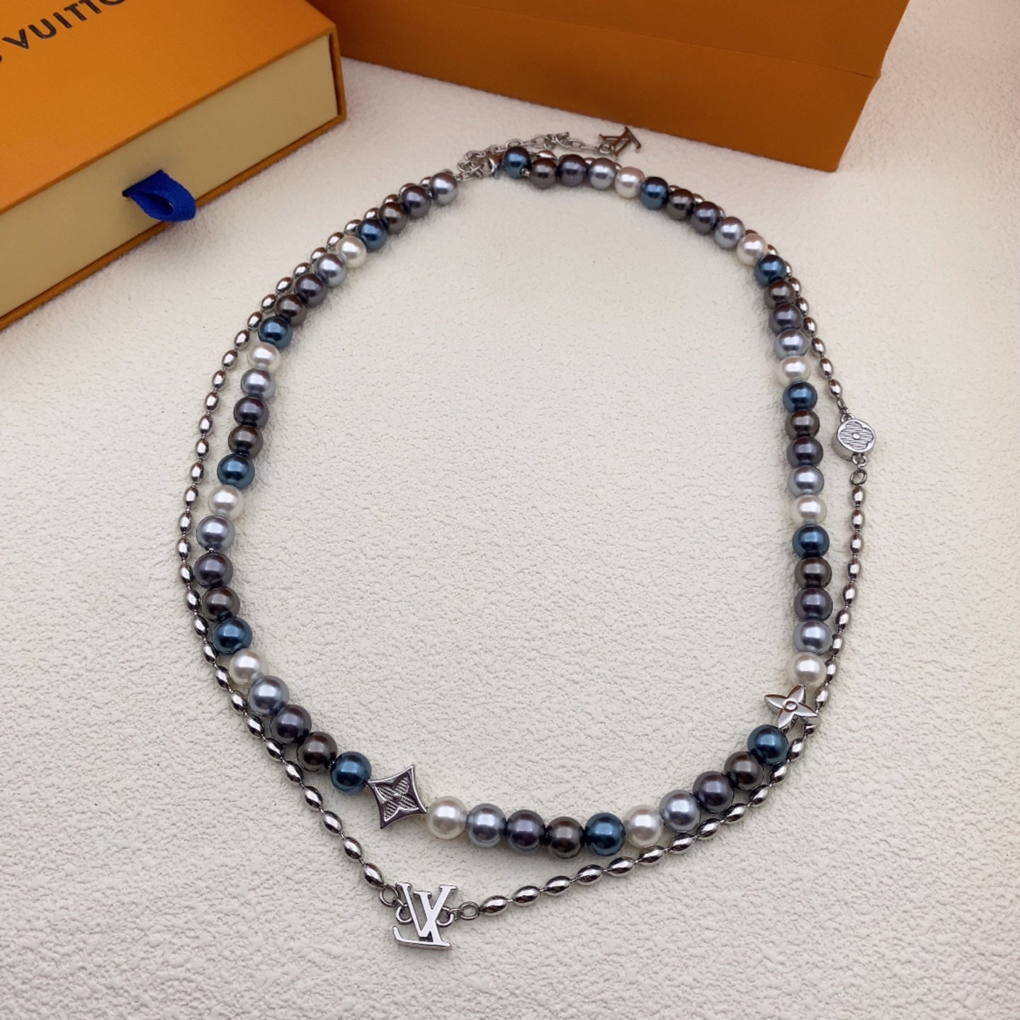 55QE342X Popular Necklaces.Bracelet