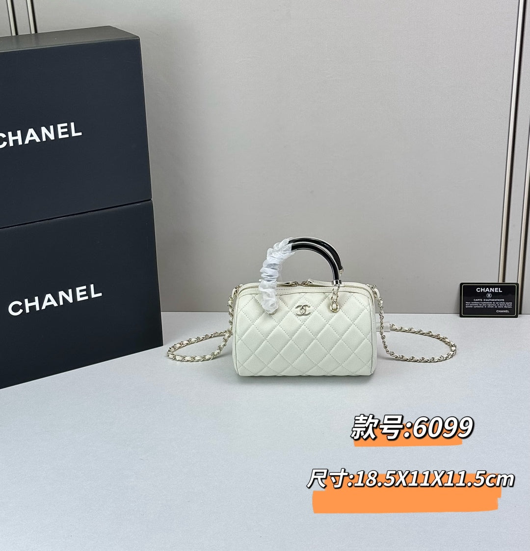 15RC55B  Popular  leather bag