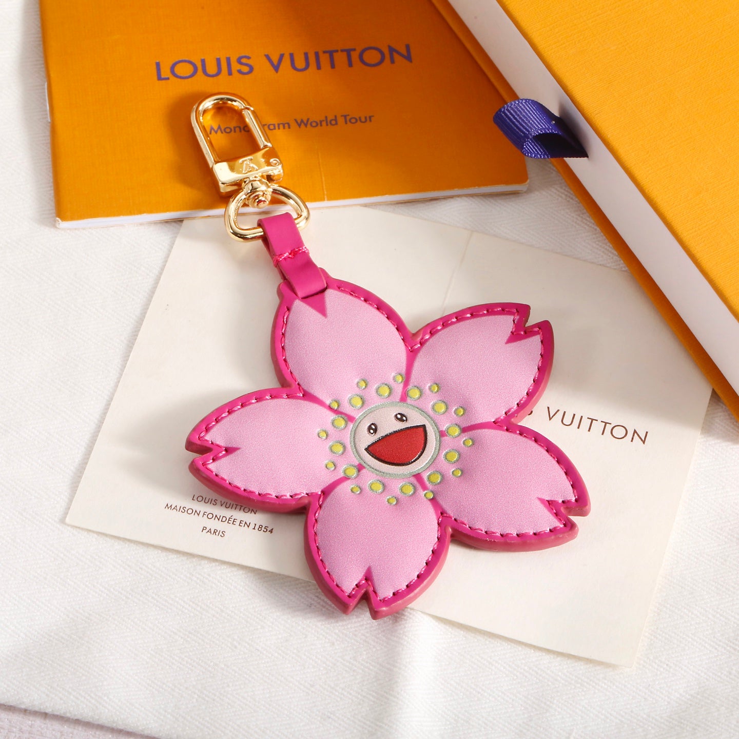 336BE6A  Popular bag 's charms accessories
