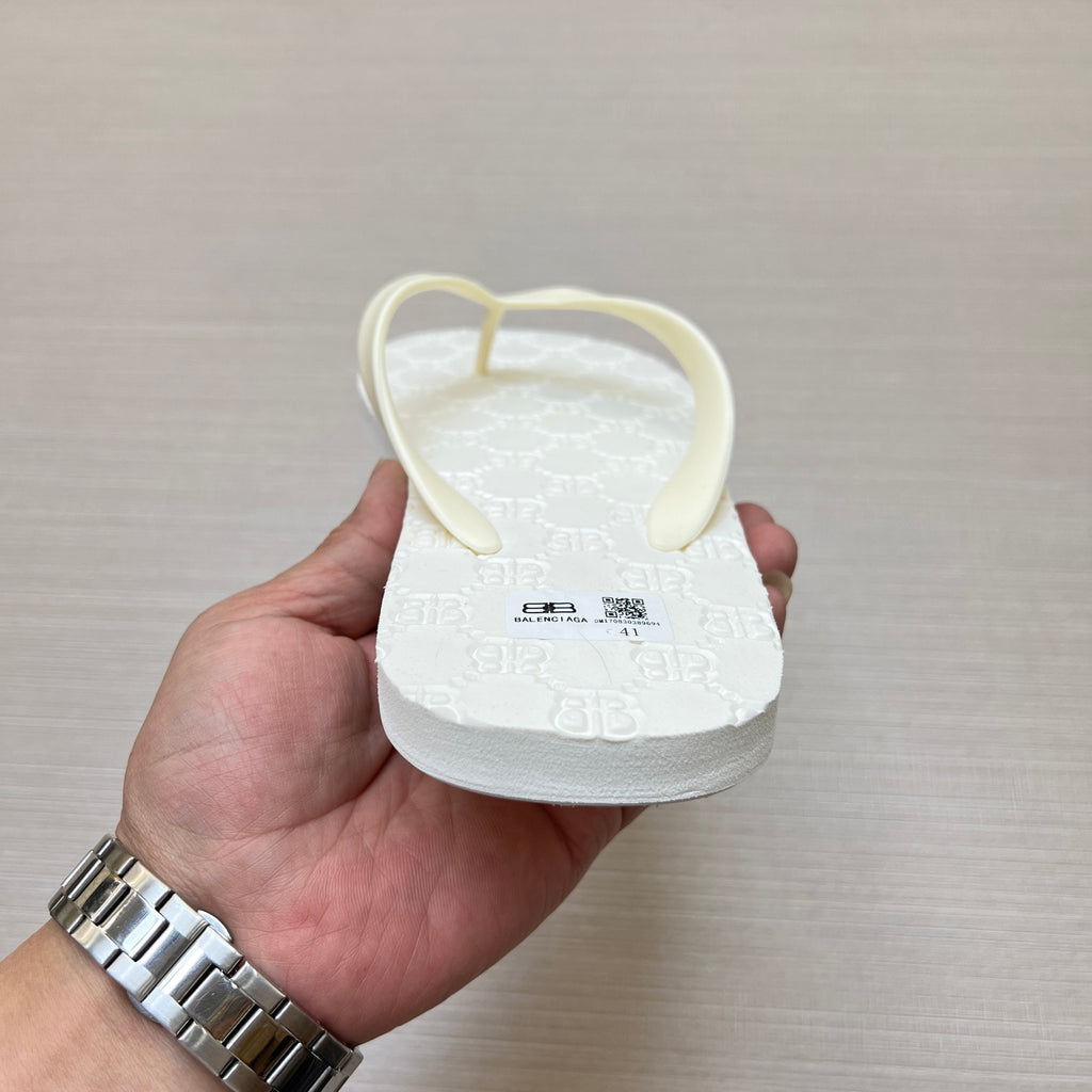 5QB16Z Popular Slippers