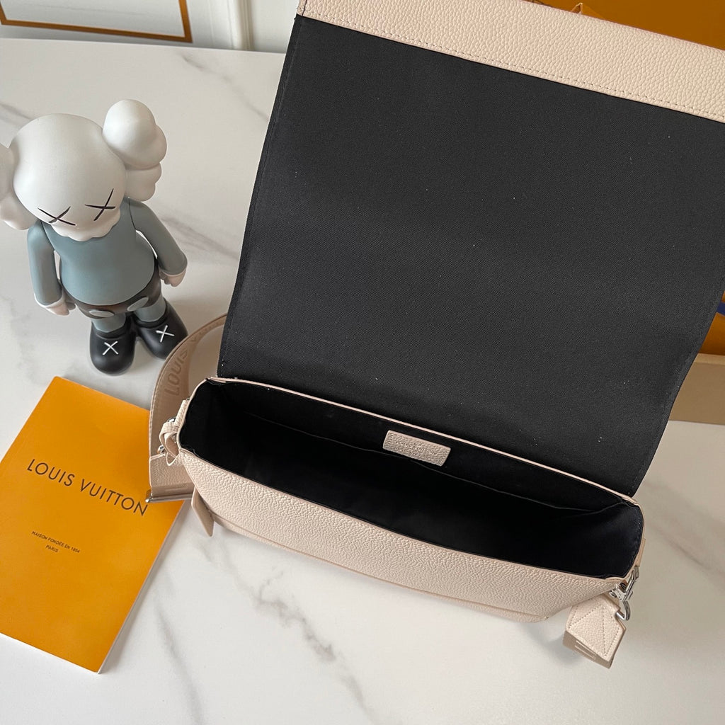 136PE78B Popular leather bag