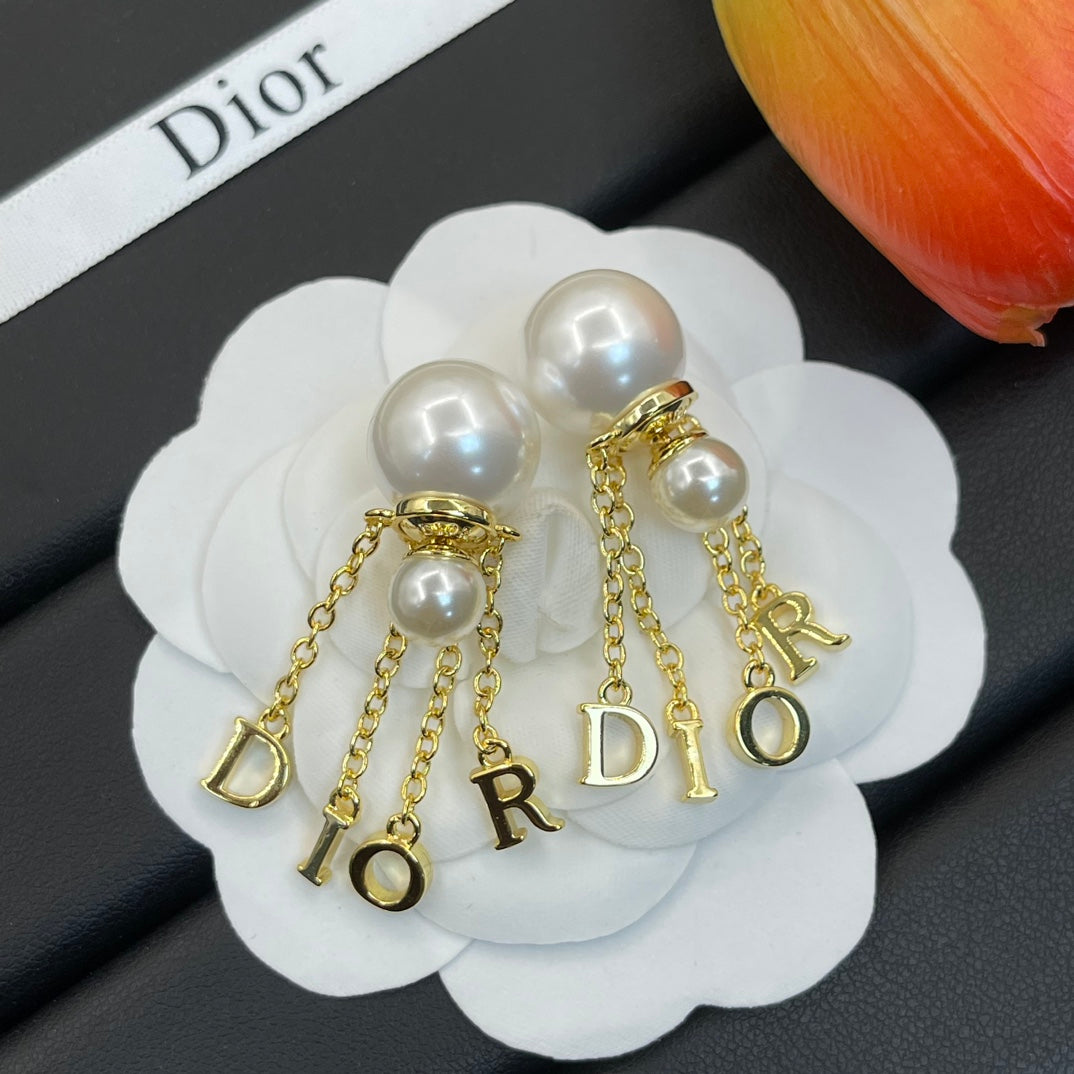 14D675E Popular Earrings