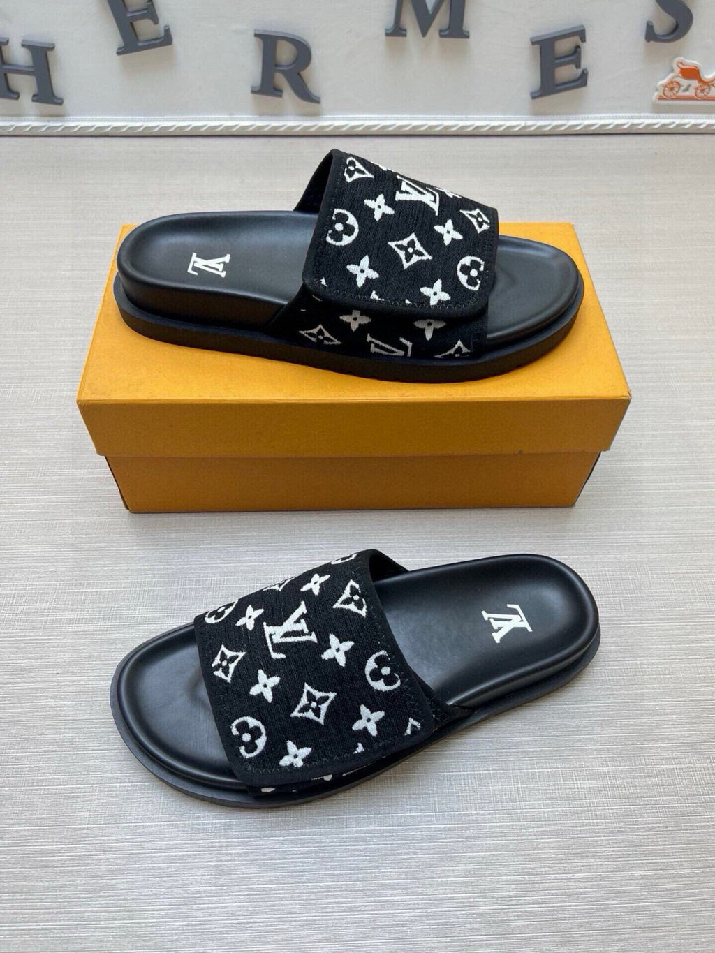 5QE4Z Popular Slippers