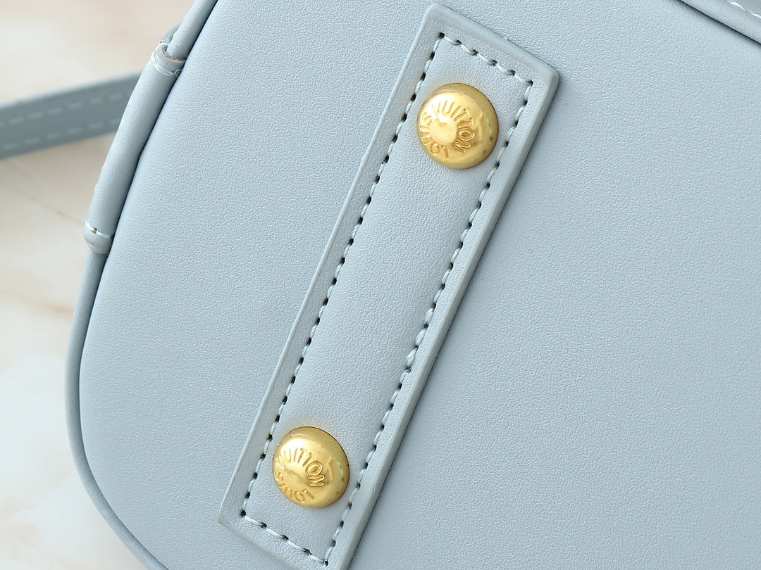 146PE103B Popular leather bag