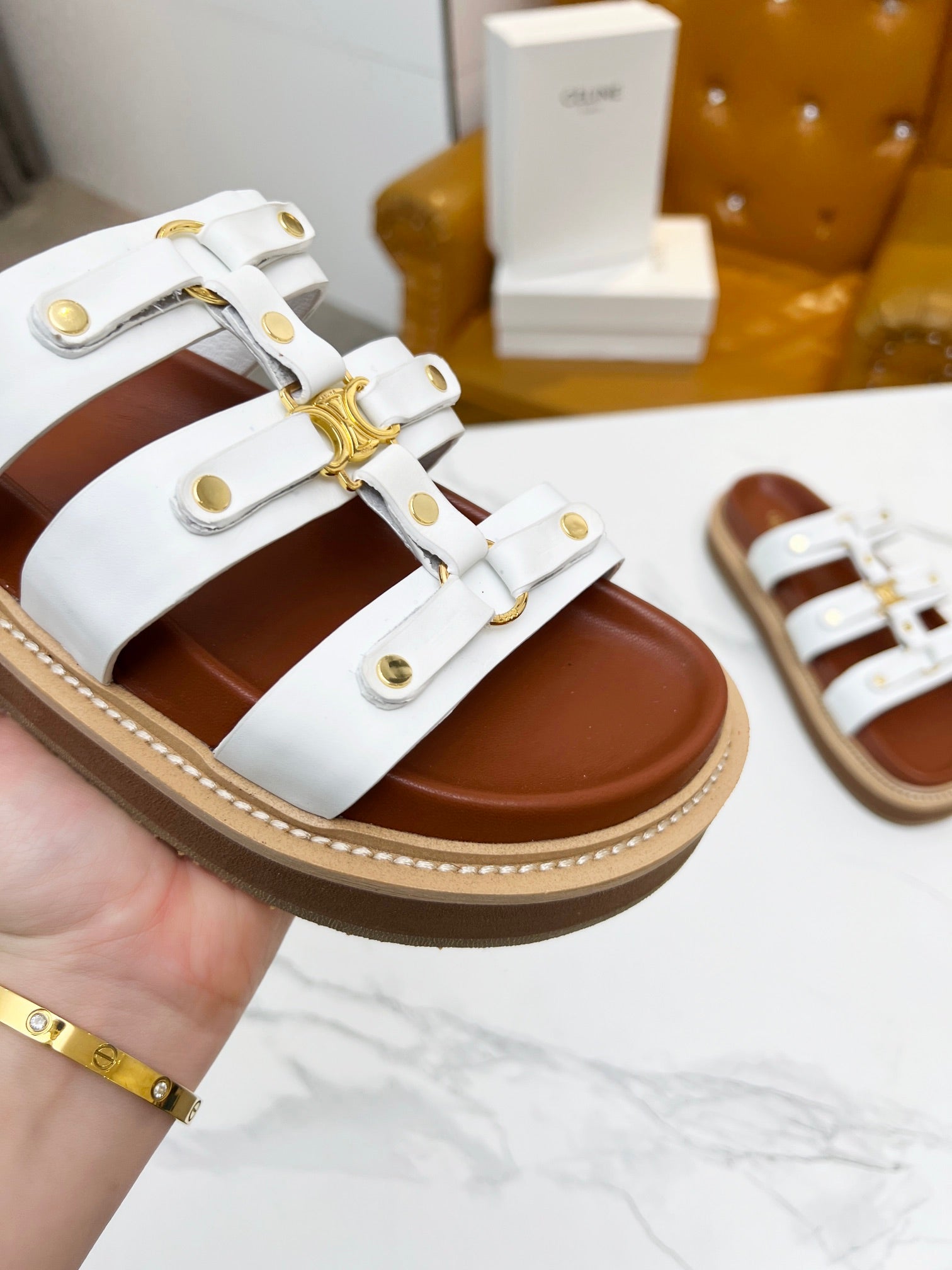 245RN1Z Popular leather shoes 