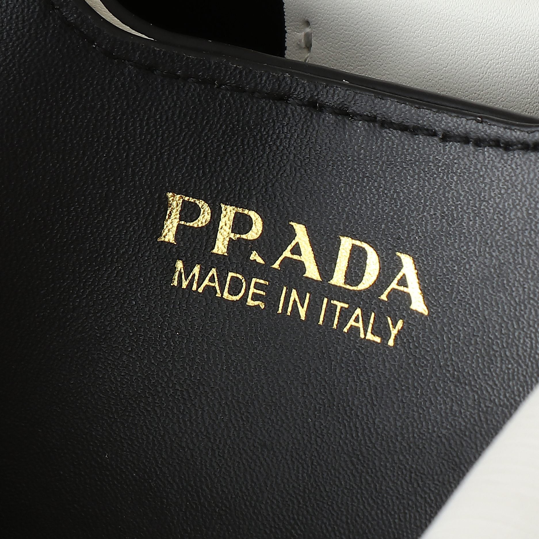 1WP102B Popular  leather bag