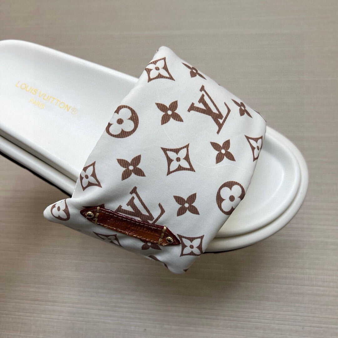 5QE9Z Popular Slippers