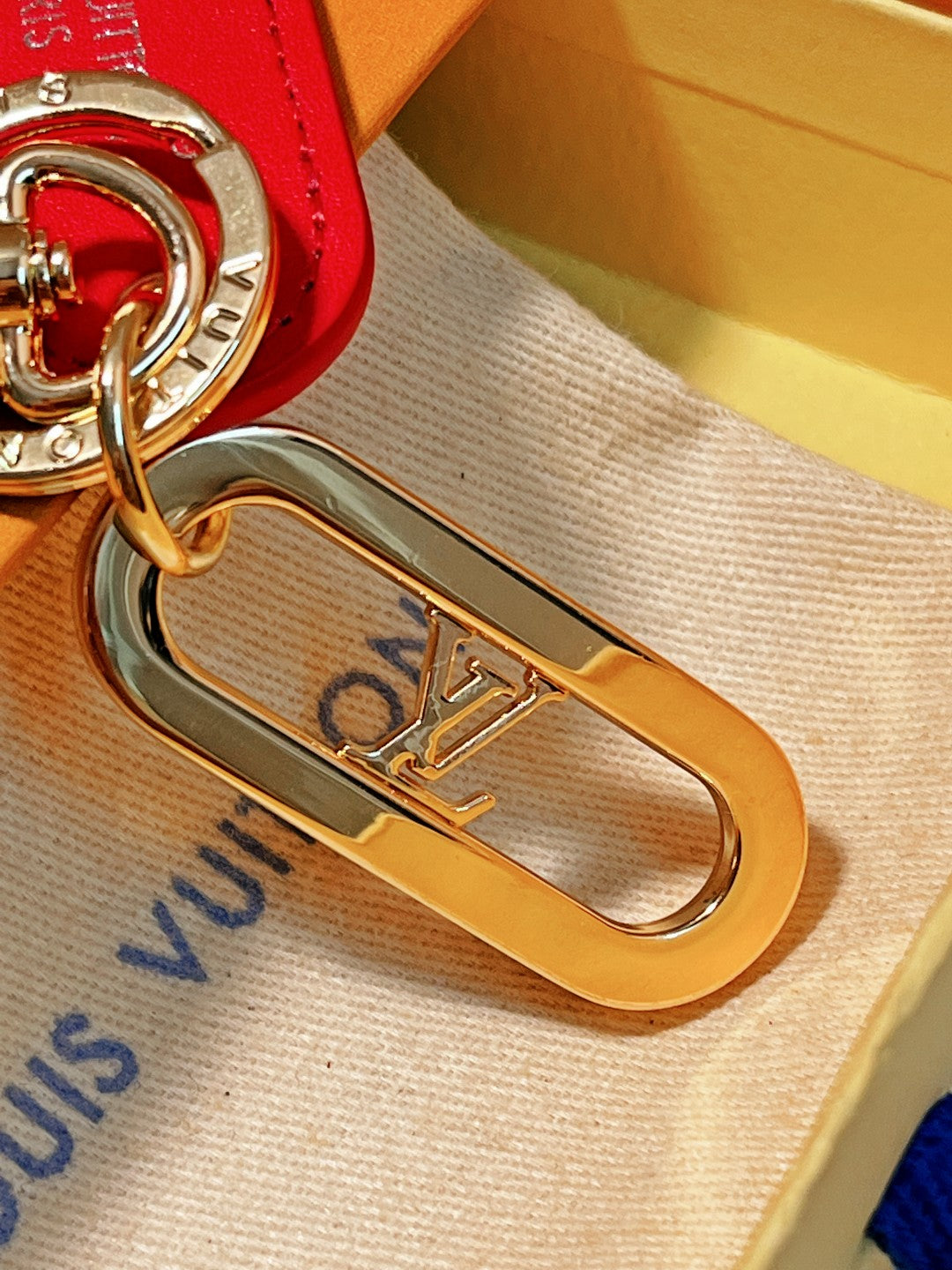14E61A  Popular key closure