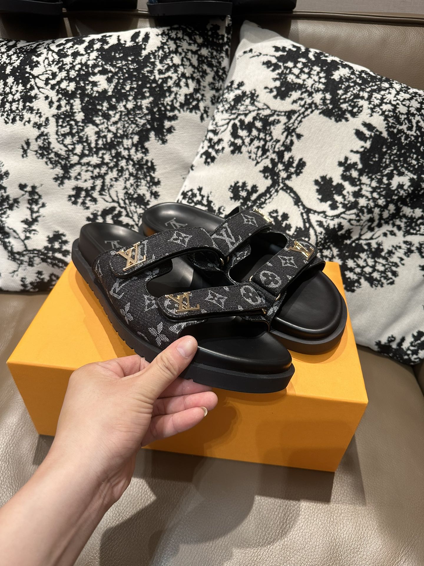 285ZE29Z  Popular leather Shoes