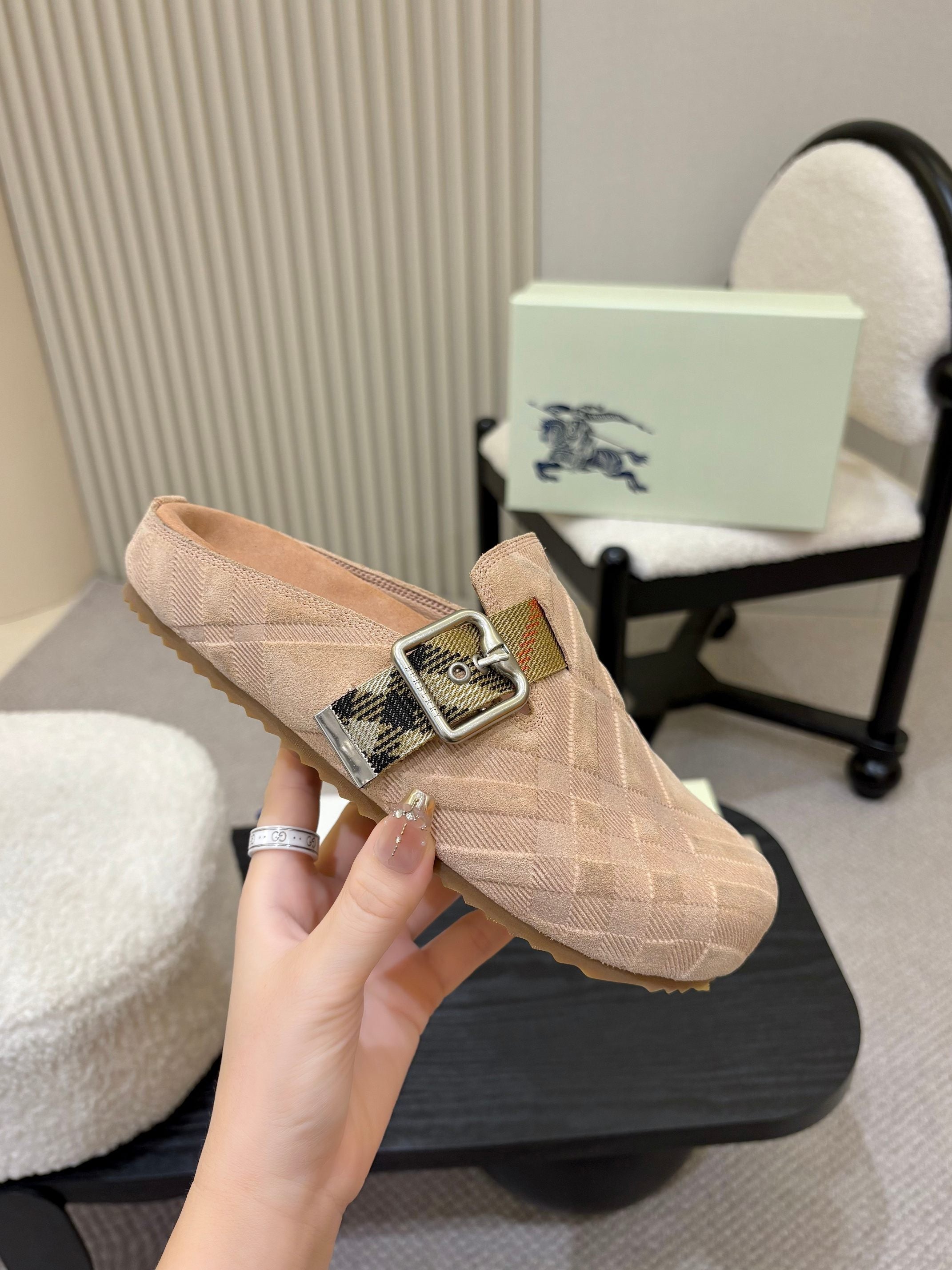 2105QR243Z Popular high-quality  Shoes