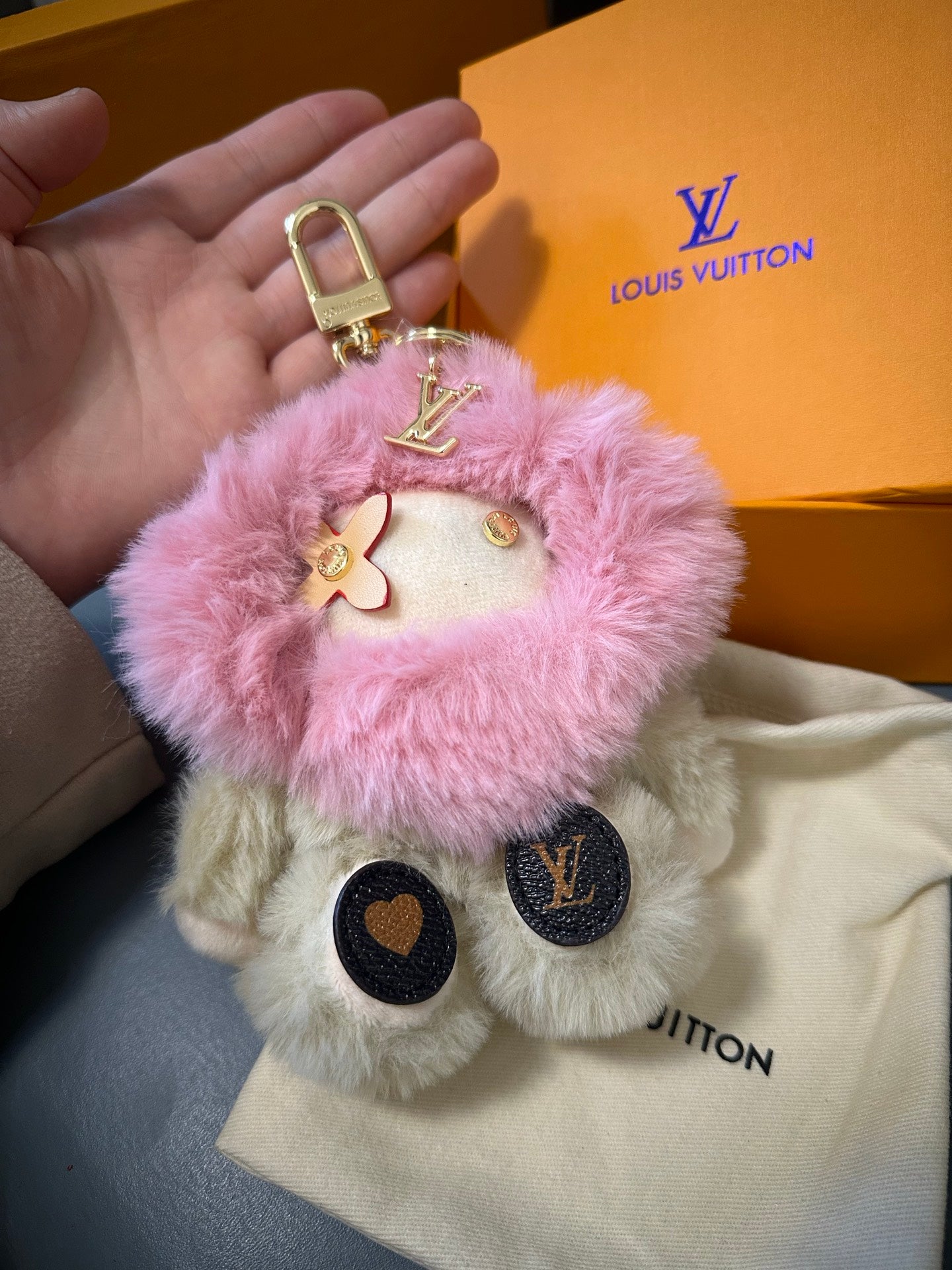 336BE25A Popular bag 's charms accessories