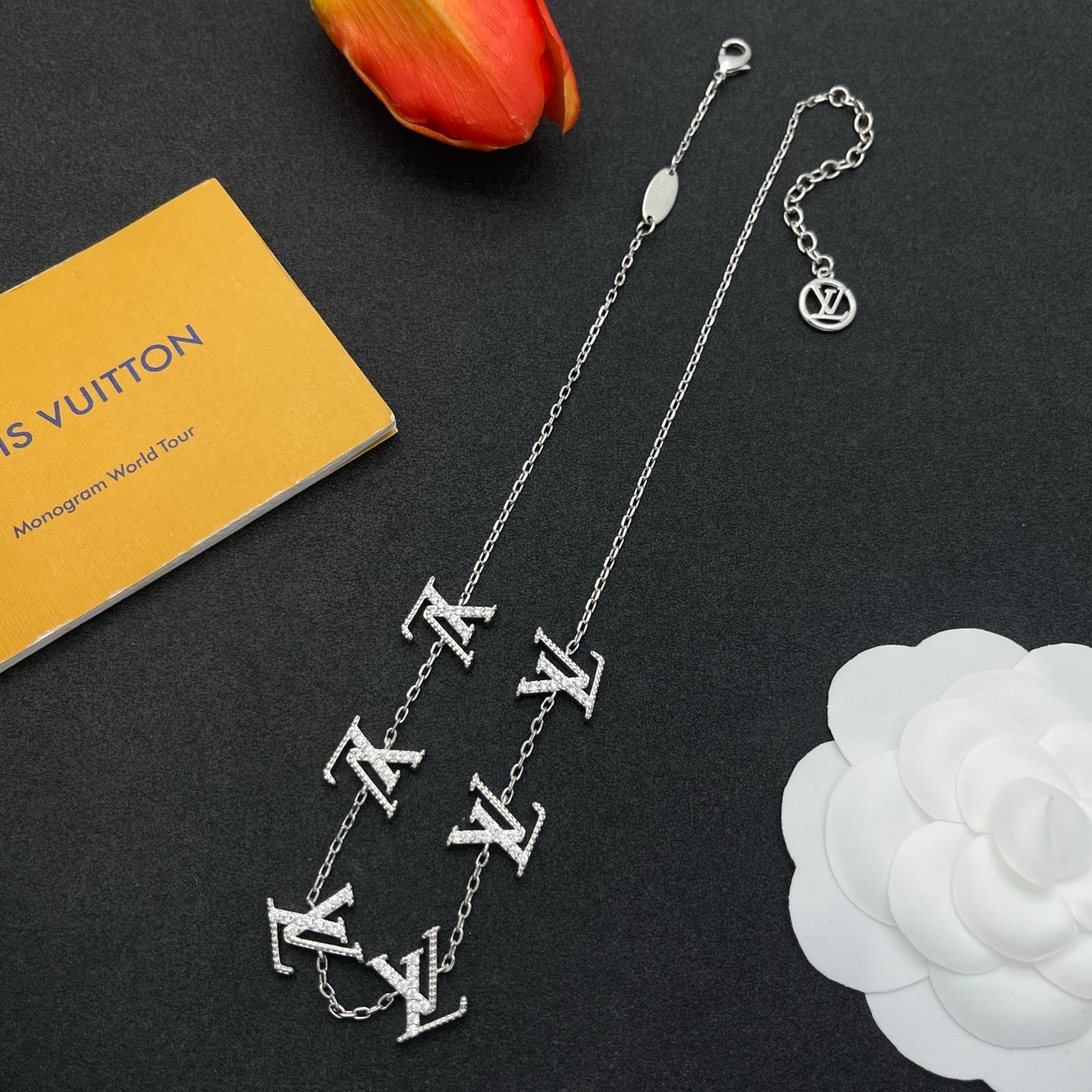 136NE69X Popular  Necklaces