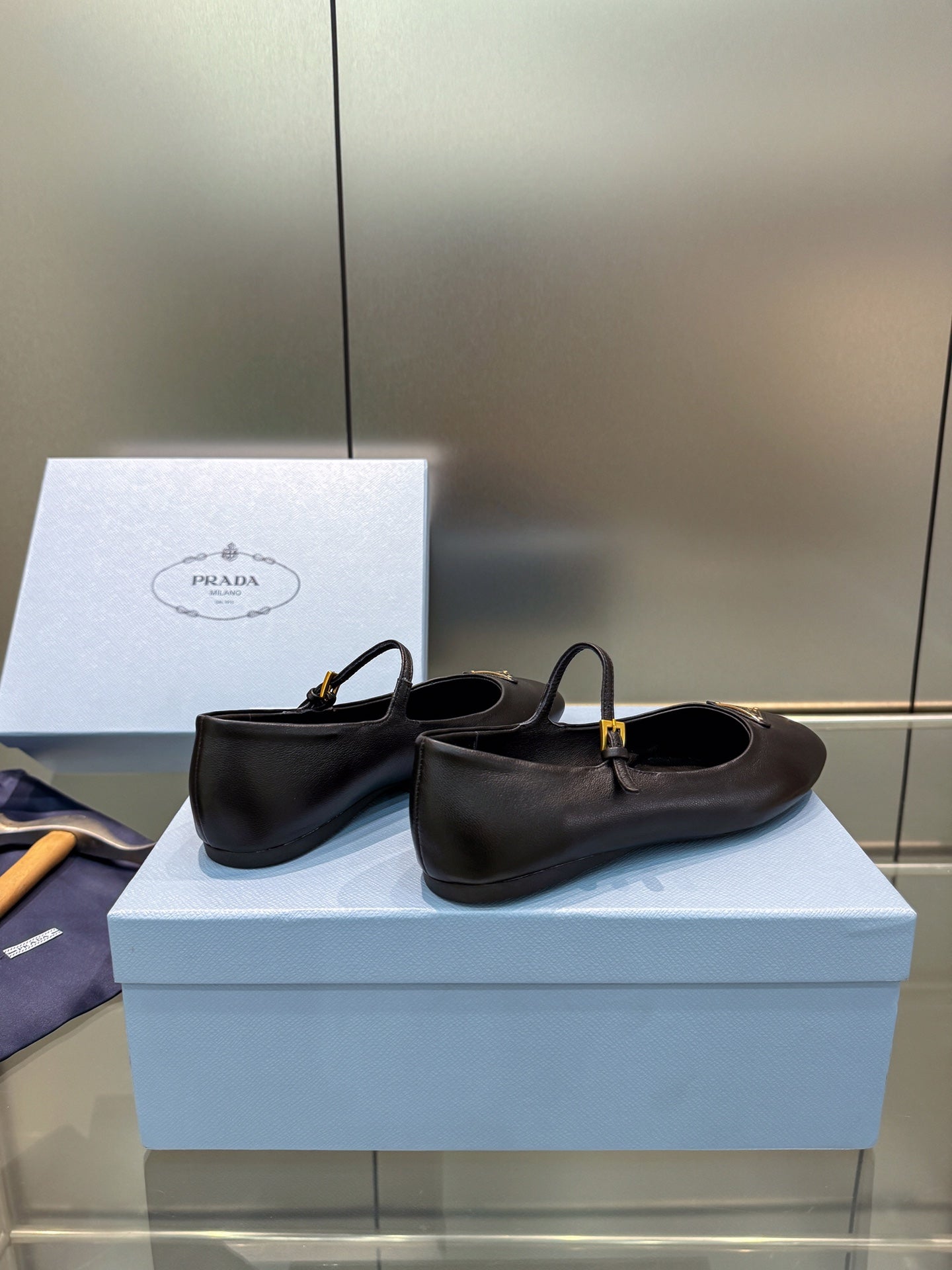 2105QP381Z Popular high-quality Shoes