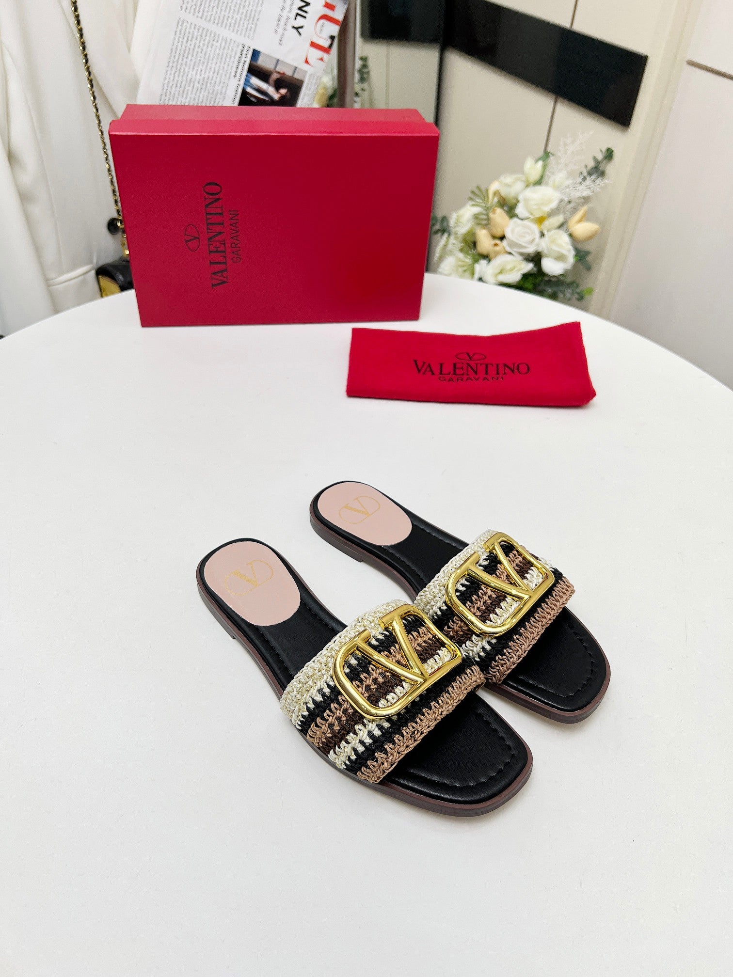 255QVL31Z Popular Slippers