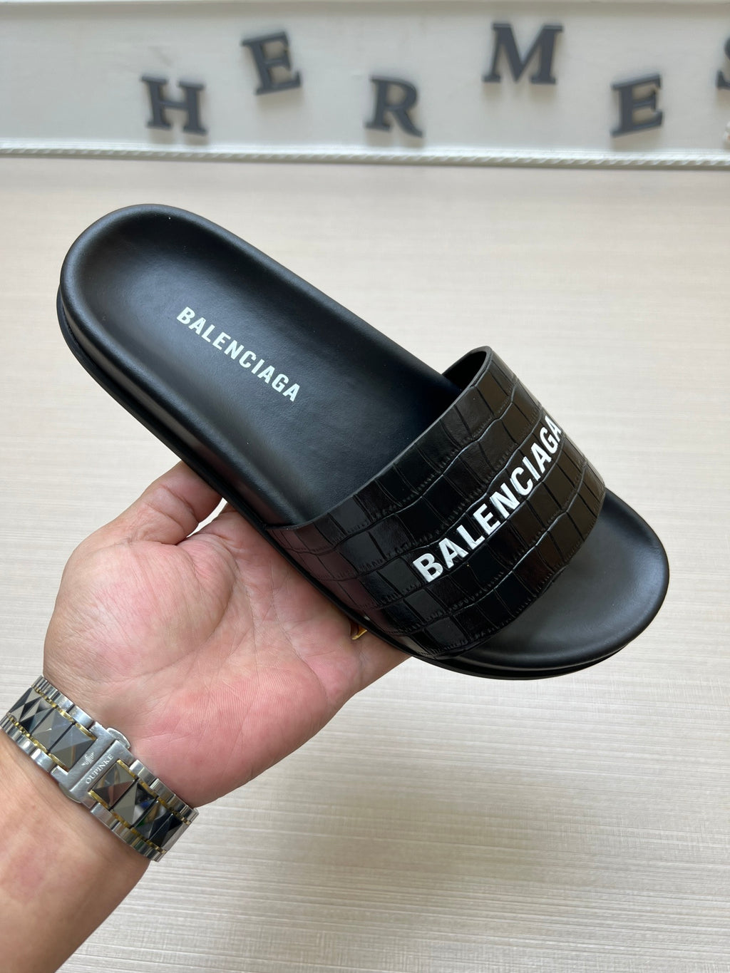 54J99Z Popular slippers