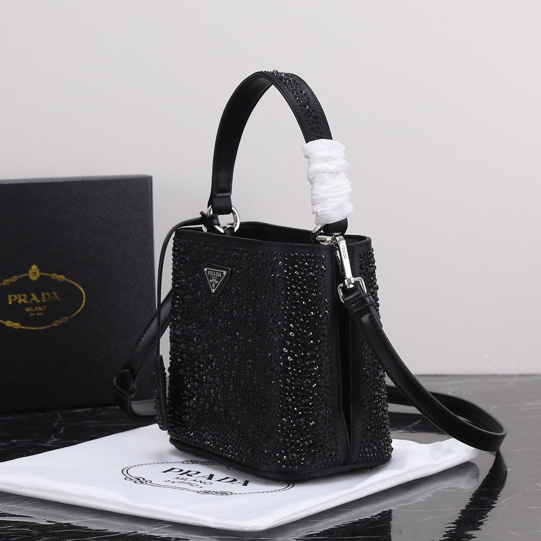 2XPD265B Popular    leather bag 