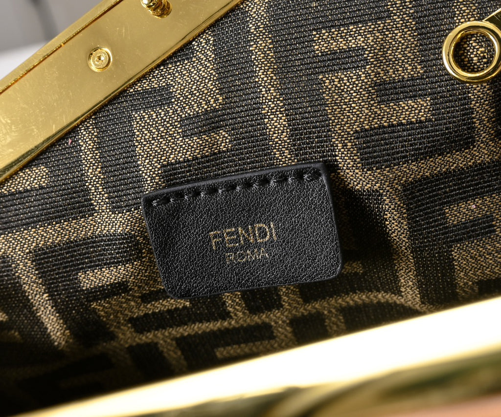 B1N46F8 Popular leather bag