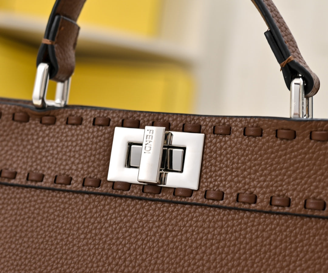 15RF136B Popular leather bag