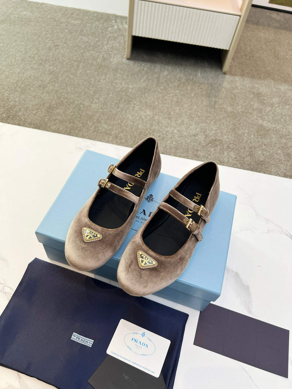 2105QP404Z Popular high-quality Shoes