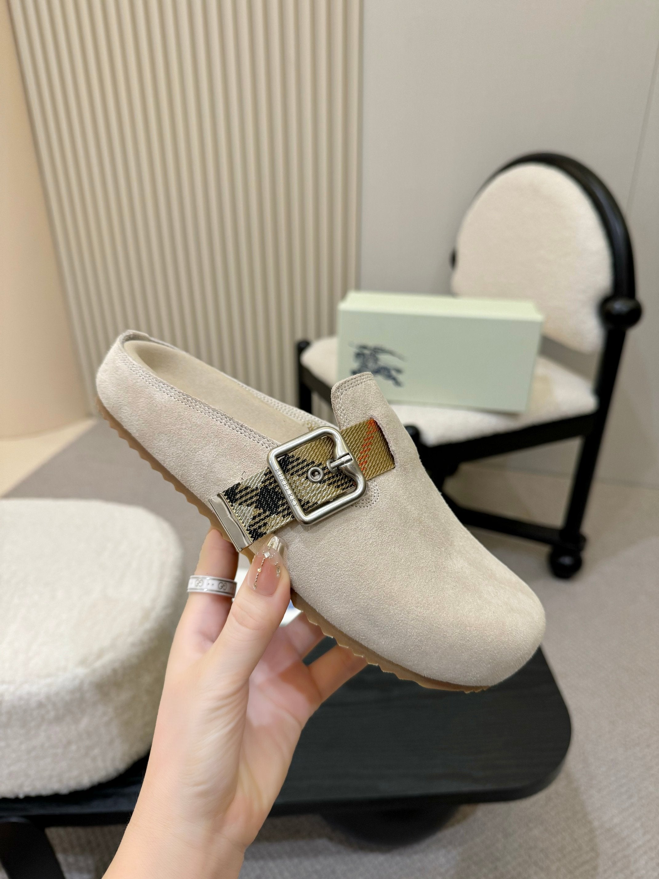 2105QR242Z Popular high-quality  Shoes